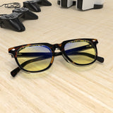 Sleepaxa Elixir Crater Brown gaming & computer glasses with yellow blue-light filter – lifestyle view